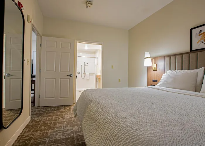 Staybridge Suites Lafayette-Airport By Ihg